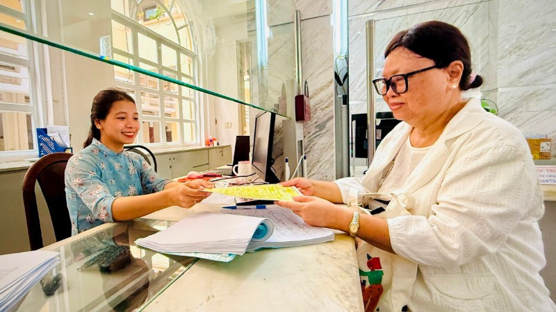 Khối lượng và áp lực công việc hằng ngày khá lớn nhưng các cán bộ, công chức trên địa bàn Thành phố Hồ Chí Minh luôn nỗ lực, quyết tâm, chung sức vận hành bộ máy mới hoạt động hiệu quả.