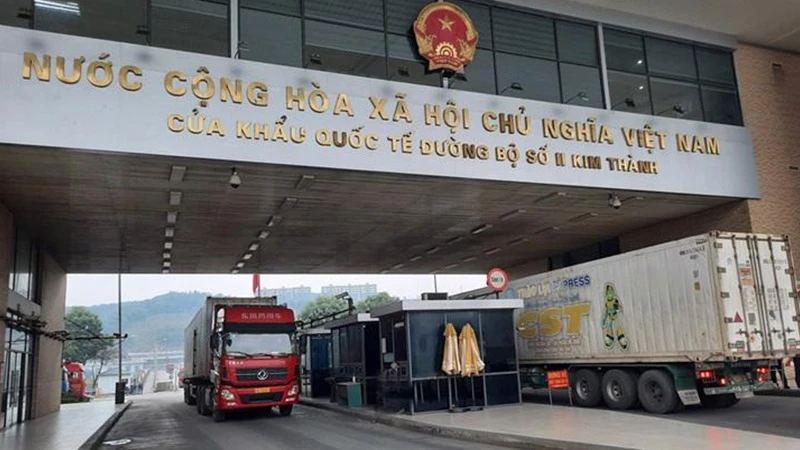 [Video] Ưu tiên hàng nông sản thông quan qua cửa khẩu Lào Cai