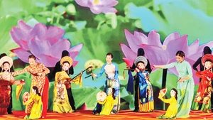 Biểu diễn múa rối của Đoàn nghệ thuật múa rối Hải Phòng luôn hấp dẫn người dân và du khách.
