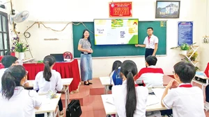 Nhờ ứng dụng chuyển đổi số, những giờ học tại Trường trung học cơ sở Trần Đăng Ninh (thành phố Nam Định, tỉnh Nam Định) sinh động, hiệu quả hơn.