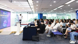 Một khóa học đạo đức AI do Viện ABAII phối hợp với Đại sứ quán Hoa Kỳ và Tổng Lãnh sự quán Mỹ tổ chức tại Thành phố Hồ Chí Minh.