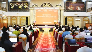 Toàn cảnh hội nghị.