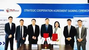 T&T Group và Cospowers hợp tác với mục tiêu quan trọng là đầu tư xây dựng nhà máy sản xuất pin lưu trữ năng lượng tại Việt Nam. 