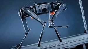 Robot 4 chân