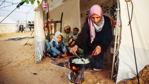 Người dân Gaza sẽ đối mặt nạn đói nếu Israel tiếp tục ngăn viện trợ. Ảnh: AFP