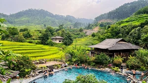 Ấm áp suối nguồn