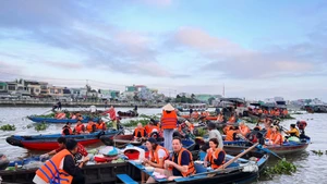 Ngày mới ở Cái Răng