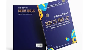 Giới thiệu sách "Hướng dẫn thi đánh giá năng lực của Đại học Quốc gia Hà Nội năm 2025"