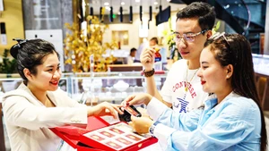 Hình thành sàn giao dịch vàng, người dân sẽ được tự do giao dịch, mua bán vàng. Ảnh: N.DŨNG