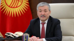Thủ tướng Cộng hòa Kyrgyzstan Adylbek Kasimalyev.