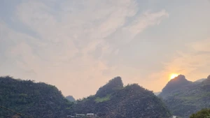 Những cung đường Tây Bắc luôn nắm giữ một quyền năng bí ẩn.
