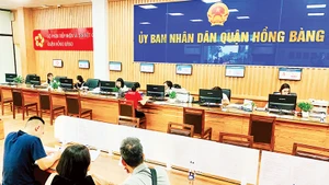 Ủy ban nhân dân quận Hồng Bàng đứng thứ nhất về năng lực cạnh tranh (DDCI) khối các địa phương thành phố Hải Phòng.