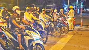 Ý thức tham gia giao thông của người dân được nâng cao khi công tác kiểm tra, xử lý vi phạm được thực hiện quyết liệt, nghiêm minh.