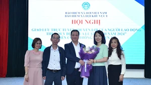 Các đại biểu tại buổi giao lưu. (Ảnh: Ban tổ chức)