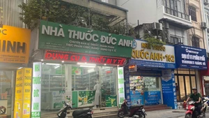 Vừa cõng bệnh, vừa gánh nỗi lo thuốc giả