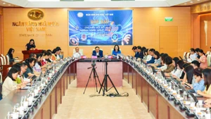 Toàn cảnh cuộc họp báo.