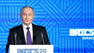 Tổng thống Nga Vladimir Putin trong cuộc họp báo trước lễ khai mạc hội nghị cấp cao BRICS.