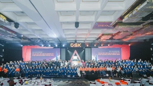 GSK cùng nhà thuốc Long Châu hợp tác triển khai chương trình đào tạo dành cho đội ngũ dược sĩ để cập nhật kiến thức và nâng cao kỹ năng tư vấn cho người dân.
