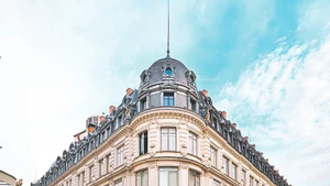 Cửa hàng bách hóa tổng hợp Au Bon Marché.