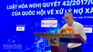 Ông Nguyễn Đức Lệnh, Phó Giám đốc Ngân hàng Nhà nước khu vực 2 phát biểu. 
