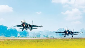 Biên đội Su-30MK của Trung đoàn 935, Sư đoàn 370 cất cánh thực hiện nhiệm vụ huấn luyện. Nguồn: Tuyên huấn