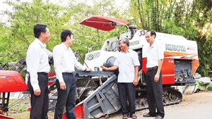 Agribank luôn đồng hành với khách hàng trong quá trình cơ giới hóa ngành nông nghiệp.