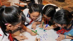 Các cơ sở giáo dục cần có các trao đổi chuyên đề về kỹ năng sử dụng mạng an toàn, nhận diện và xử lý các vấn đề phức tạp trên không gian mạng cho học sinh, sinh viên. (Ảnh minh họa)