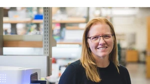 Kristi Anseth, nữ giáo sư 55 tuổi có nụ cười ấm áp từ Đại học Colorado Boulder. 