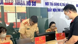 [Video] Hà Nội ưu tiên chuyển đổi số trong đăng ký, quản lý xe