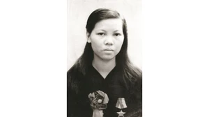 Dũng sĩ Võ Thị Trong, năm 17 tuổi. Ảnh | NVCC