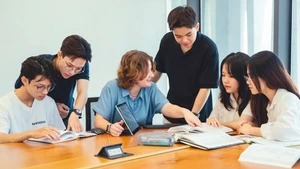 Sinh viên Đại học Việt Đức học tập tại trường.