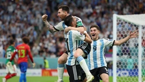 [Ảnh] Nhìn lại World Cup ngày thứ 7: Ấn tượng Kylian Mbappe, Lionel Messi