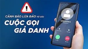 [Video] Cảnh báo trò lừa đảo mạo danh cán bộ tuyển sinh gọi điện cho phụ huynh