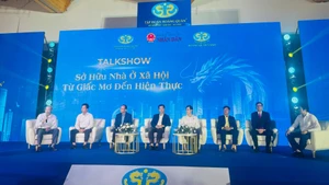 Các đại biểu chia sẻ tại buổi Talkshow.