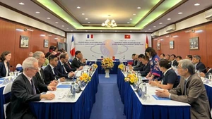 Quang cảnh buổi làm việc. (Ảnh: NHẬT MINH)