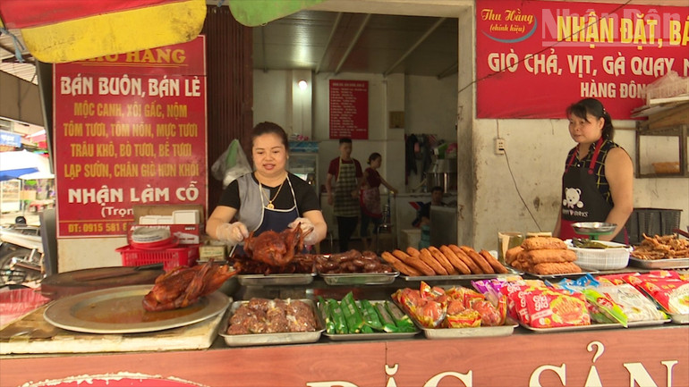 Các đặc sản của xã được bày bán tại chợ Thất Khê, xã Thất Khê, tỉnh Lạng Sơn. ndo_tr_atk5.jpg
