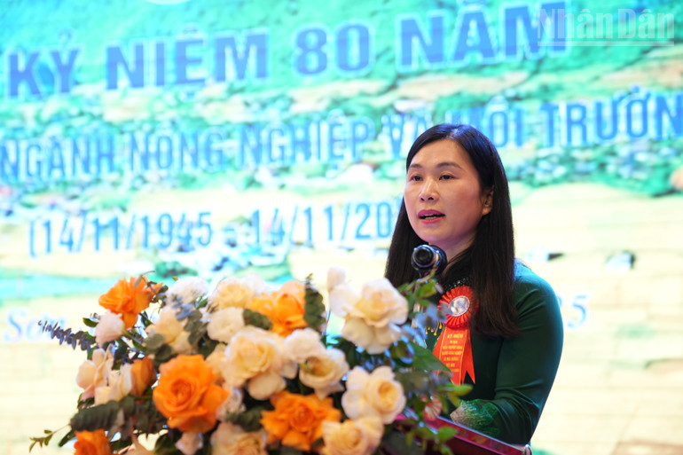 សមមិត្ត Tran Thanh Nhan សមាជិកគណៈកម្មាធិការបក្សខេត្ត អនុប្រធានគណៈកម្មាធិការប្រជាជនខេត្ត Lang Son ថ្លែងសុន្ទរកថាក្នុងពិធីនេះ។ ndo_tr_dat01365.jpg