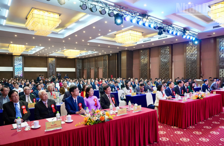 ទិដ្ឋភាពនៃការប្រារព្ធពិធី។ ndo_tr_img-1014.jpg