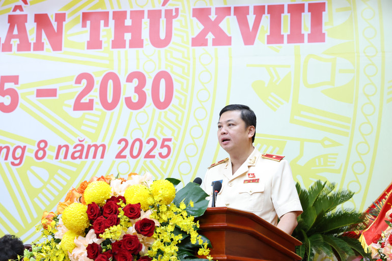 Đồng chí Thiếu tướng Nguyễn Tiến Trung, Ủy viên Ban Thường vụ tỉnh ủy, Giám đốc Công an tỉnh Lạng Sơn giữ chức vụ Bí thư Đảng ủy Công an tỉnh Lạng Sơn, nhiệm kỳ 2025-2030. anh-2-dong-chi-thieu-tuong-nguyen-tien-trung-uy-vien-ban-thuong-vu-tinh-uy-bi-thu-dang-uy-giam-doc-cong-an-tinh-phat-bieu-khai-mac-dai-hoi.jpg