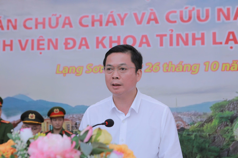 Đồng chí Đinh Hữu Học, Ủy viên Ban Thường vụ Tỉnh ủy, Phó Chủ tịch Ủy ban nhân dân tỉnh Lạng Sơn phát biểu khai mạc. gen-o-z7156603248670-5a94be58ce93a312acffc53ab3542e8e.jpg