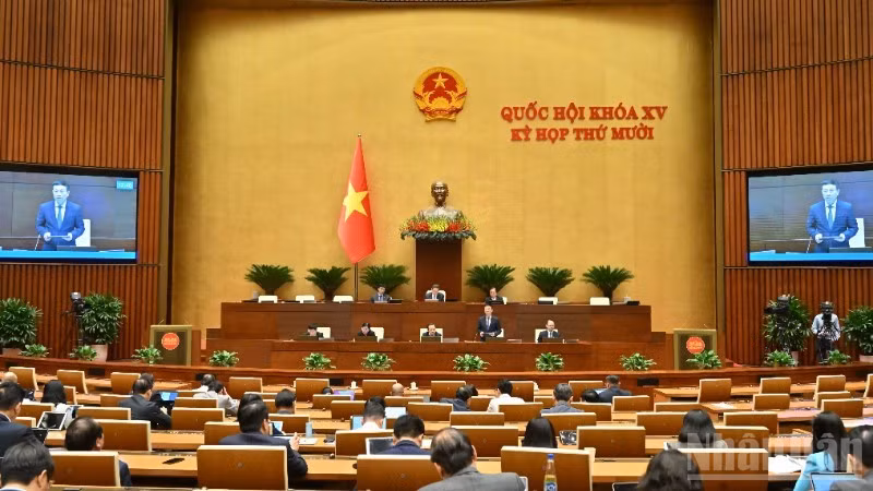 Phiên họp tại Kỳ họp thứ 10, Quốc hội khóa XV. (Ảnh: DUY LINH)