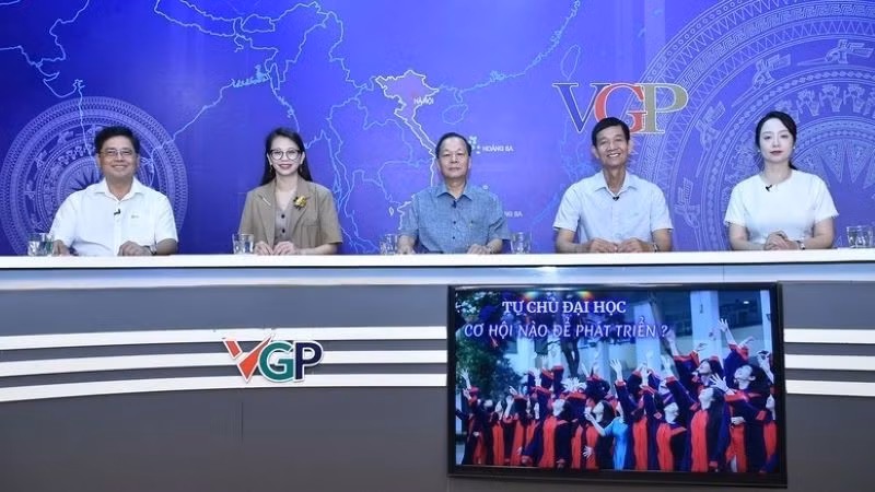 Các diễn giả tại buổi Toạ đàm. (Ảnh: VGP).