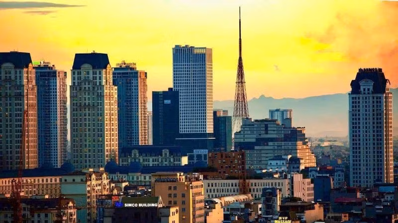 Cần đổi mới mô hình tăng trưởng để tăng cường nội lực và giảm thiểu rủi ro từ bên ngoài. (Ảnh: LÊ TIÊN)