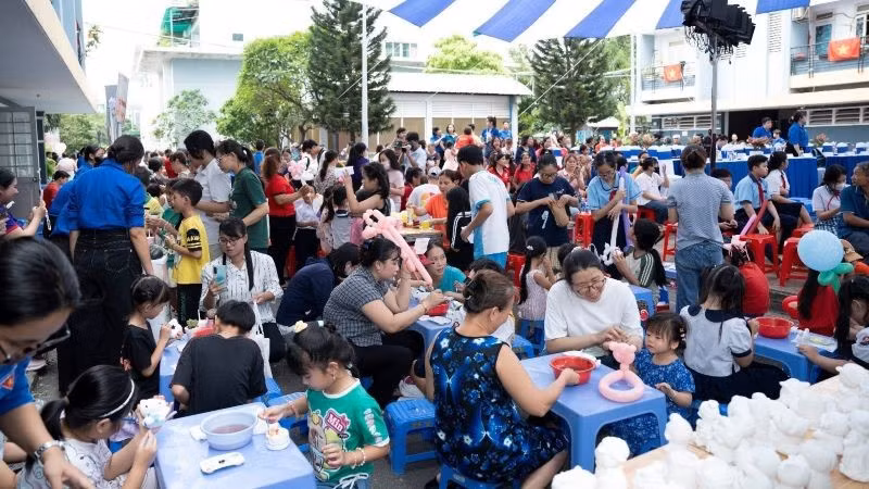 Quang cảnh Ngày hội "Lan tỏa yêu thương" 2025. (Ảnh: PV)