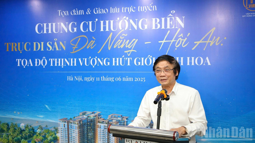 Kiến trúc sư Trần Ngọc Chính, Chủ tịch Hội quy hoạch phát triển đô thị Việt Nam, nguyên Thứ trưởng Xây dựng. (Ảnh: TÙNG DƯƠNG) ndo_br_ktschinh.jpg