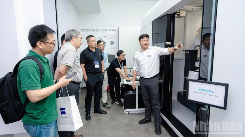 Thông tin các công nghệ mới tại sự kiện. (Ảnh: PV) ndo_br_cncao-sx3.jpg