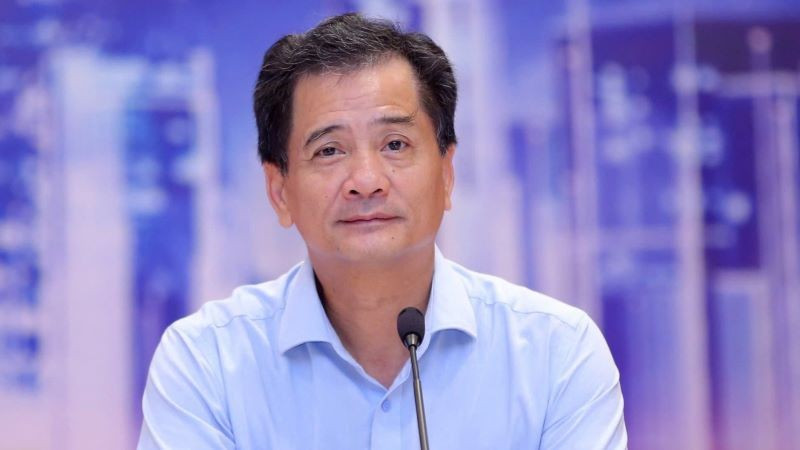 Tiến sĩ Nguyễn Văn Đính, Phó Chủ tịch Hiệp hội Bất động sản Việt Nam, Chủ tịch Hội Môi giới Bất động sản Việt Nam. (Ảnh: HNV) livehouse3-tsdinh.jpg