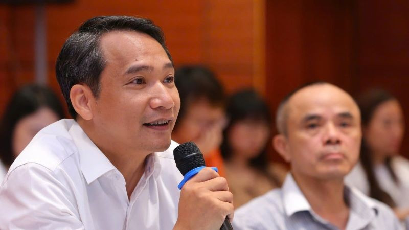 Ông Vương Duy Dũng, Phó Cục trưởng Cục Quản lý nhà và thị trường Bất động sản, Bộ Xây dựng. (Ảnh: HNV) livehouse-ongdung.jpg