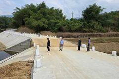 Khẩn trương hoàn thiện công trình phòng chống thiên tai tại xã Đồng Lương.