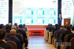 Khai mạc diễn đàn.